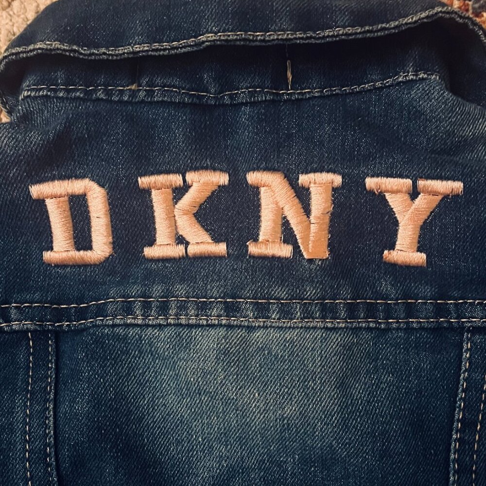 DKNY Toddler 2T Little Girl Dark Blue Jean Denim Jacket Pink Embroidered EUC - Picture 5 of 7